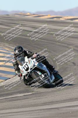 media/Dec-07-2025-CVMA (Sun) [[3e7d2de5dc]]/Race 7-Formula Lightweight Twins Shootout/